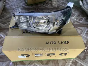 Toyota Hilux 2014/2015/206 Headlight