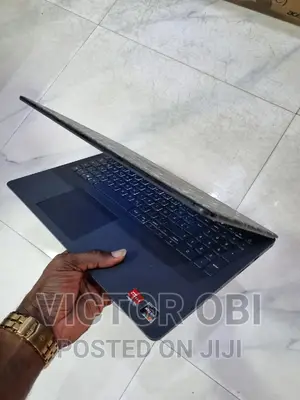 Laptop Dell Inspiron 3542 8GB AMD Ryzen 3 SSD 256GB