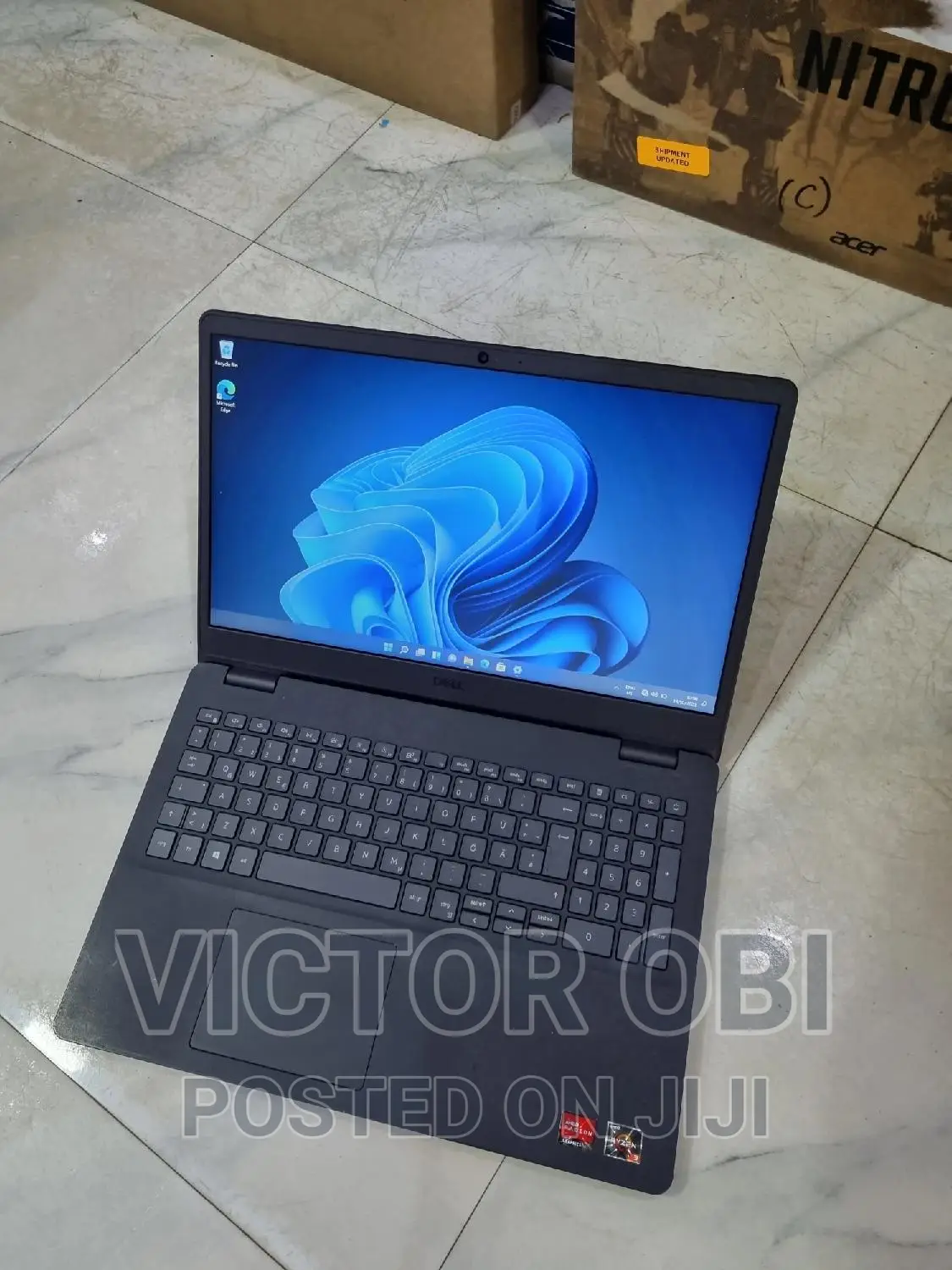 Laptop Dell Inspiron 3542 8GB AMD Ryzen 3 SSD 256GB