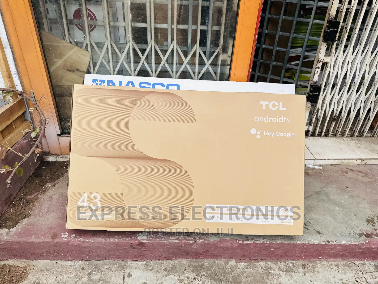 Ultra Modern FHD Smart 43”S5400 TCL