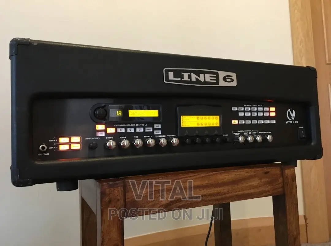 300 Watts Guitar Modeling Amp/Line6 Vetta 2 HD