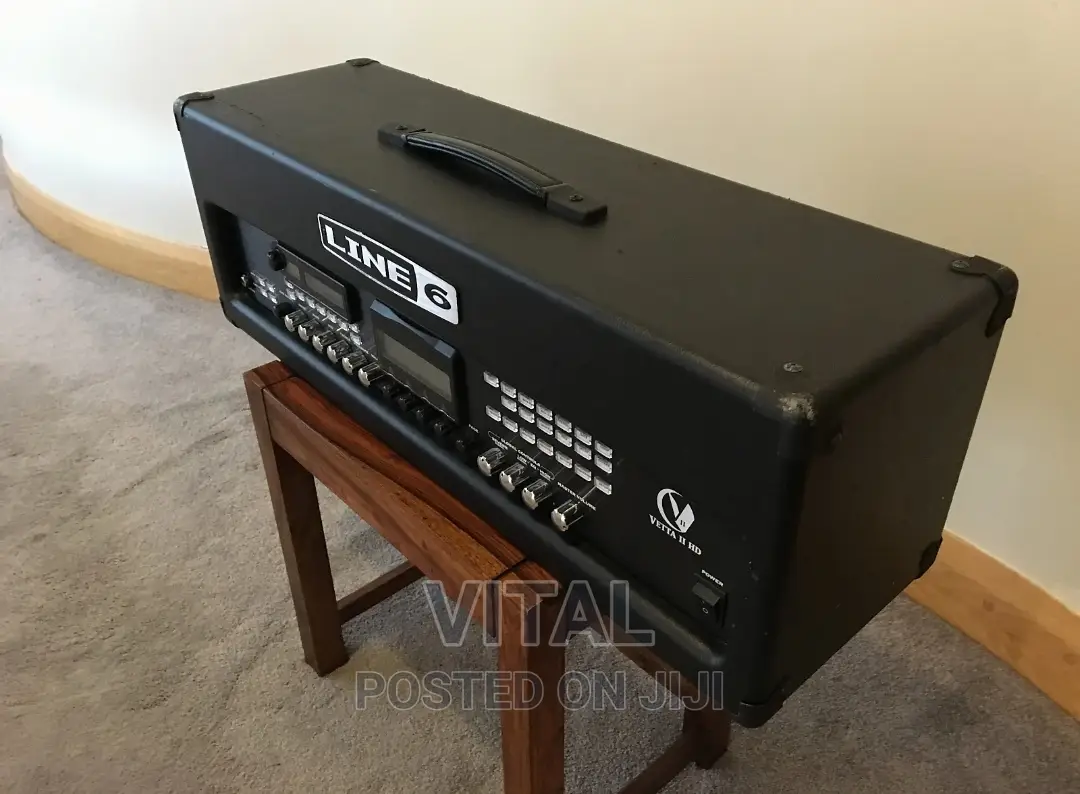 300 Watts Guitar Modeling Amp/Line6 Vetta 2 HD