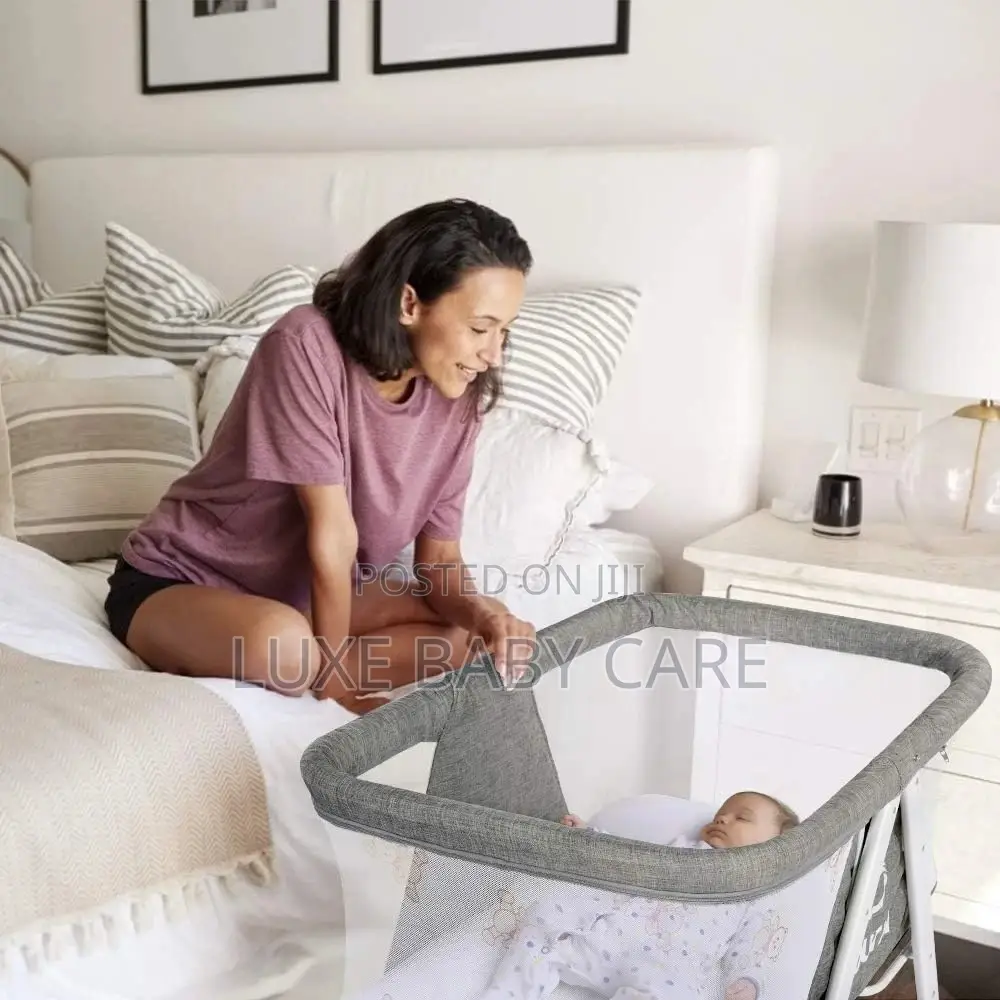 2-in-1 Stationary Rocking Bassinet, Portable Bedside Crib