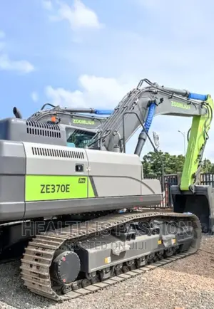 Brand New Zoomlion Excavator, ZE370E, (37 Tons) for Sale