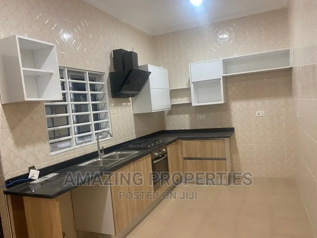 3bdrm House in Spintex for rent