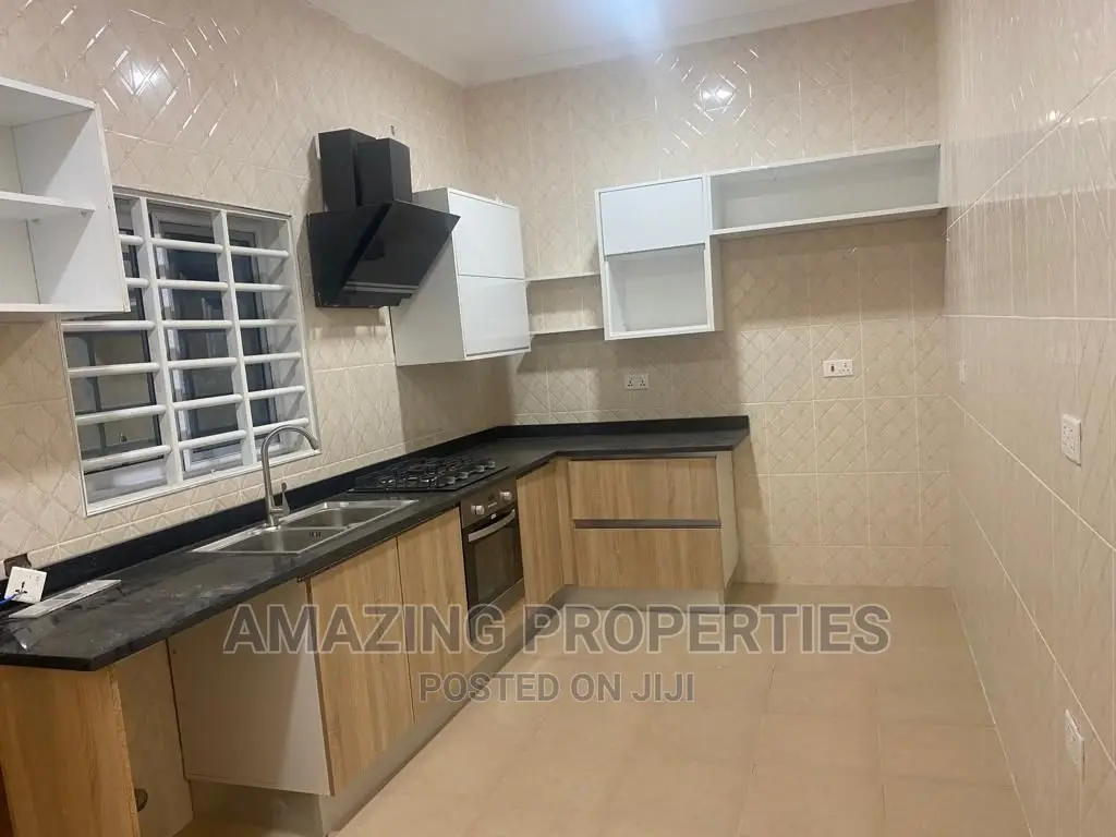 3bdrm House in Spintex for rent
