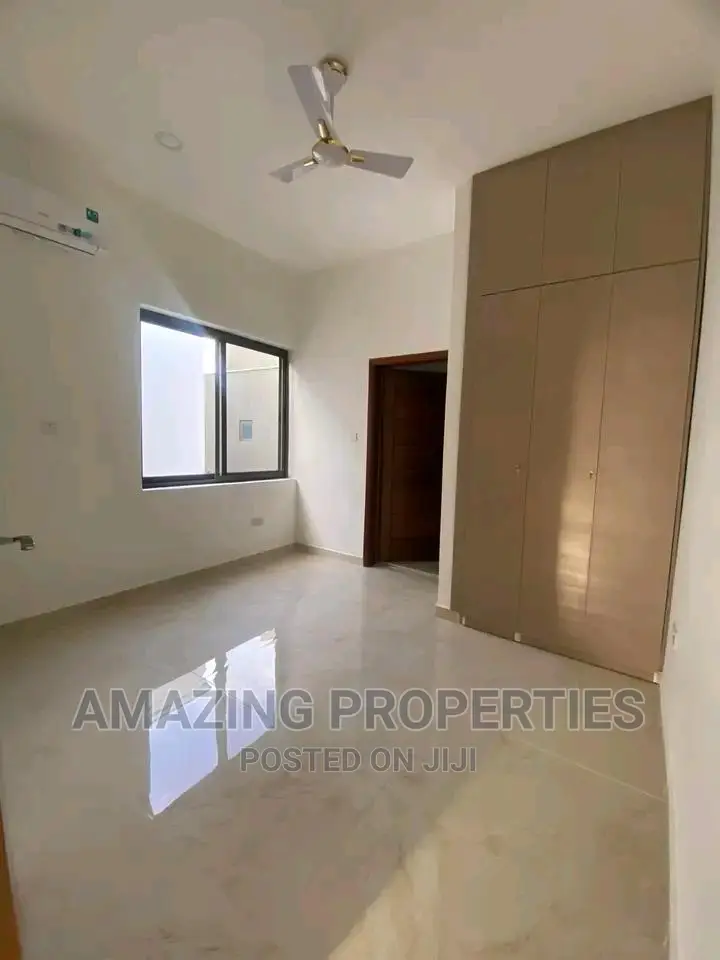 4bdrm House in East Legon for sale