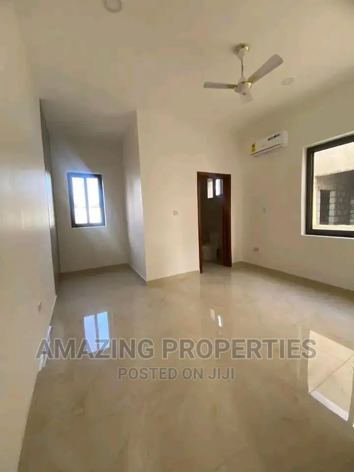 4bdrm House in East Legon for sale