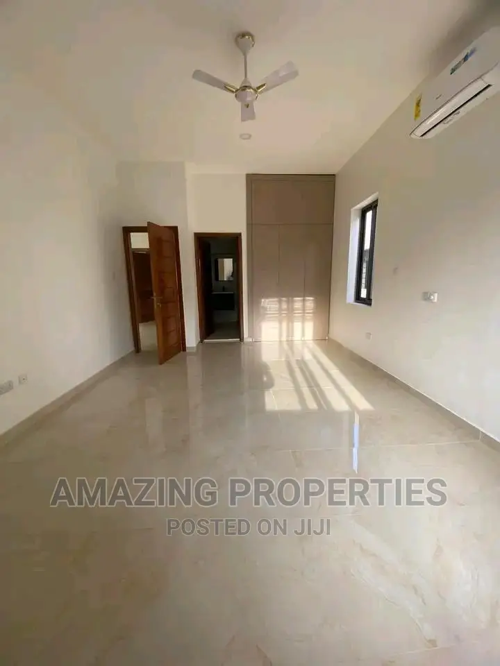 4bdrm House in East Legon for sale