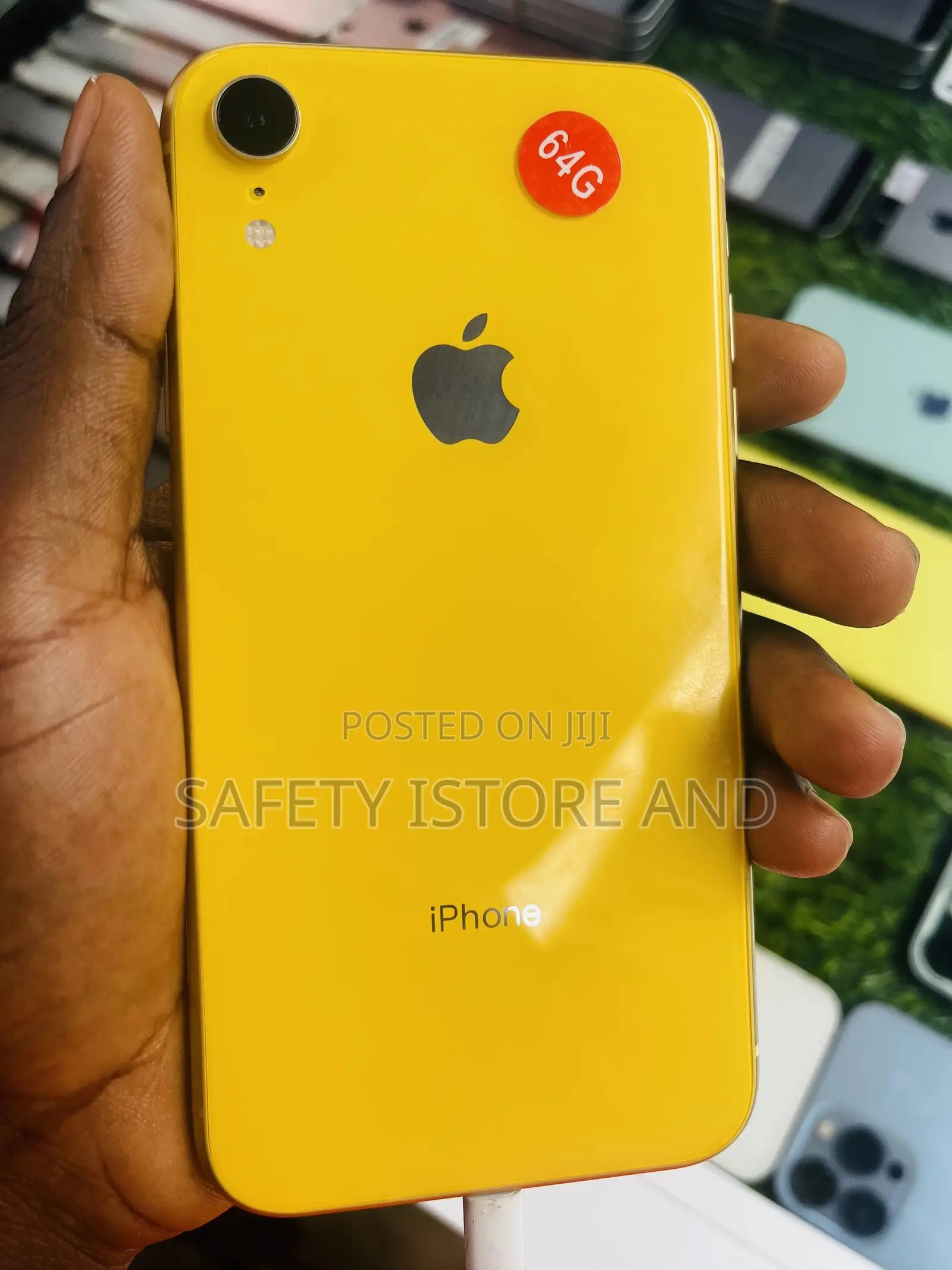 New Apple iPhone XR 64 GB Yellow