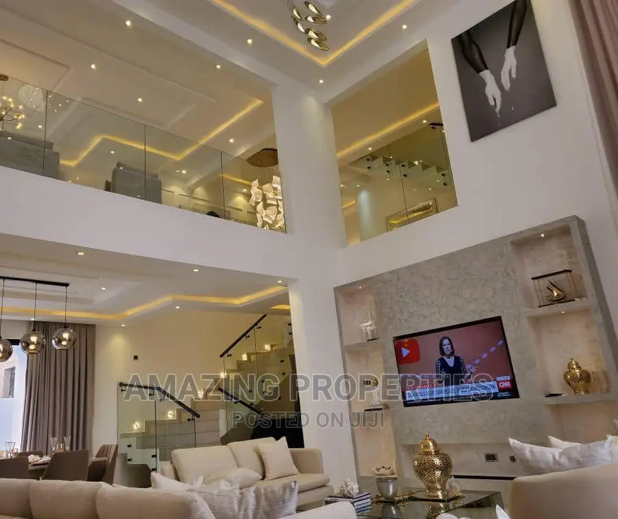 5bdrm House in East Legon for sale