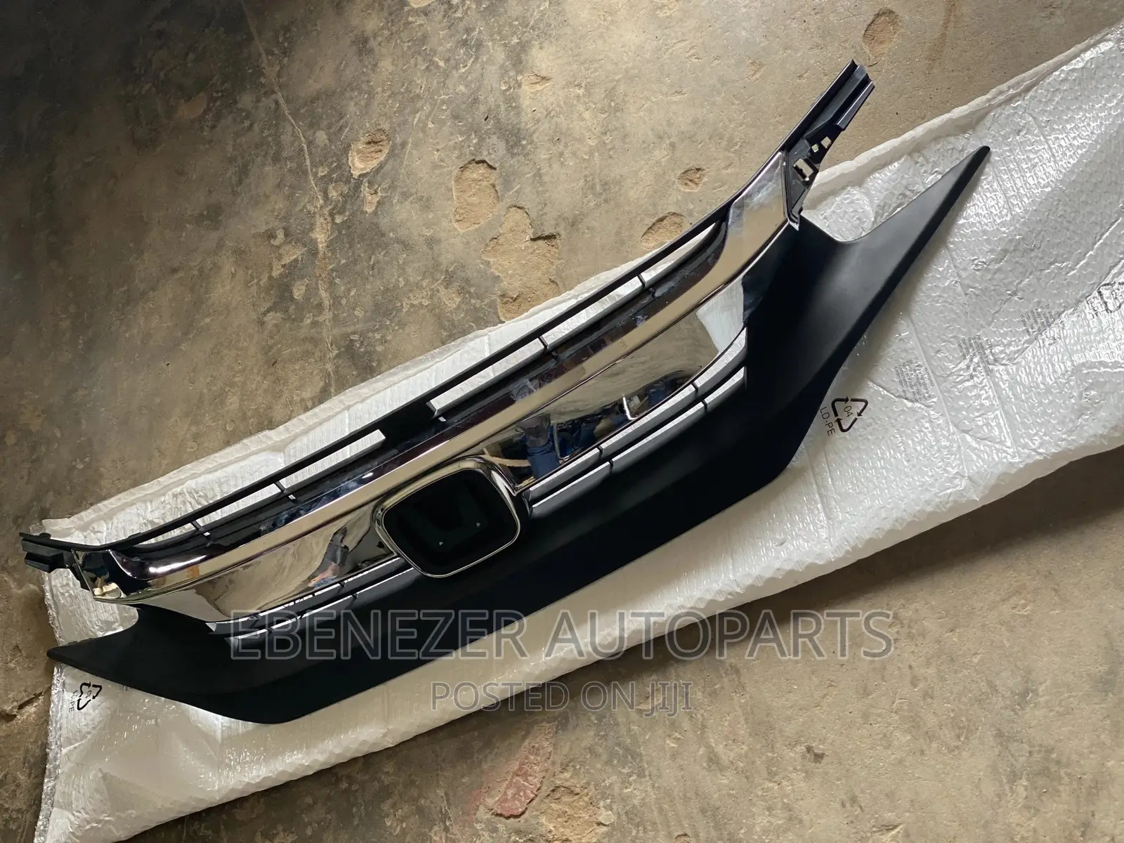 Honda Civic 2016 - 2017 Front Shells