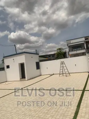 4bdrm House in Pokuase Acp for sale