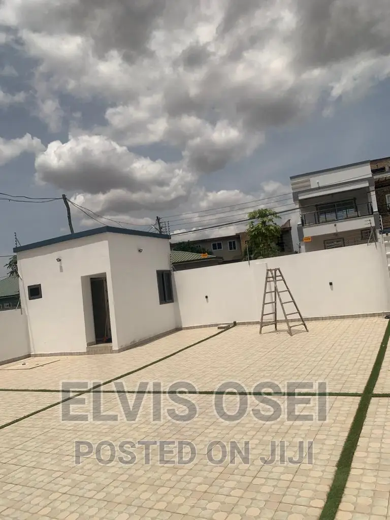 4bdrm House in Pokuase Acp for sale