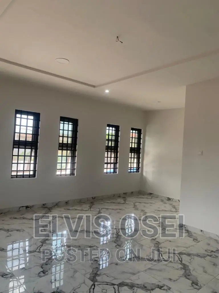 4bdrm House in Pokuase Acp for sale