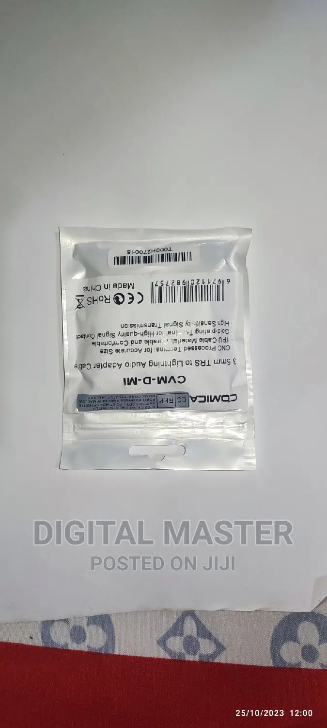 3.5mm TRS to Lightning Audio Adapter Cable