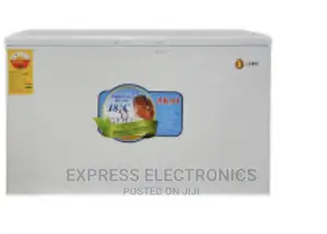 Eco Efficient Sleek White Rainbow Chest Freezer RCF-370