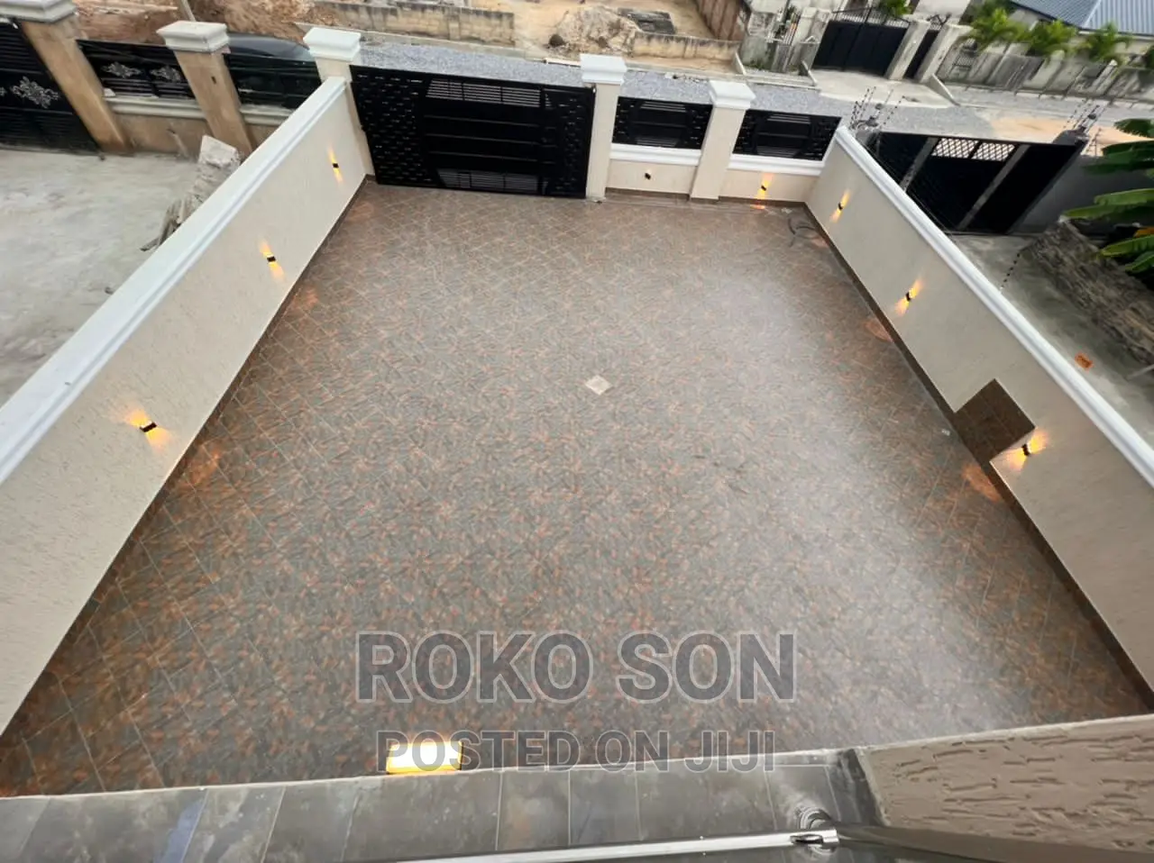 4bdrm Duplex in Pokuase, Accra Metropolitan for sale