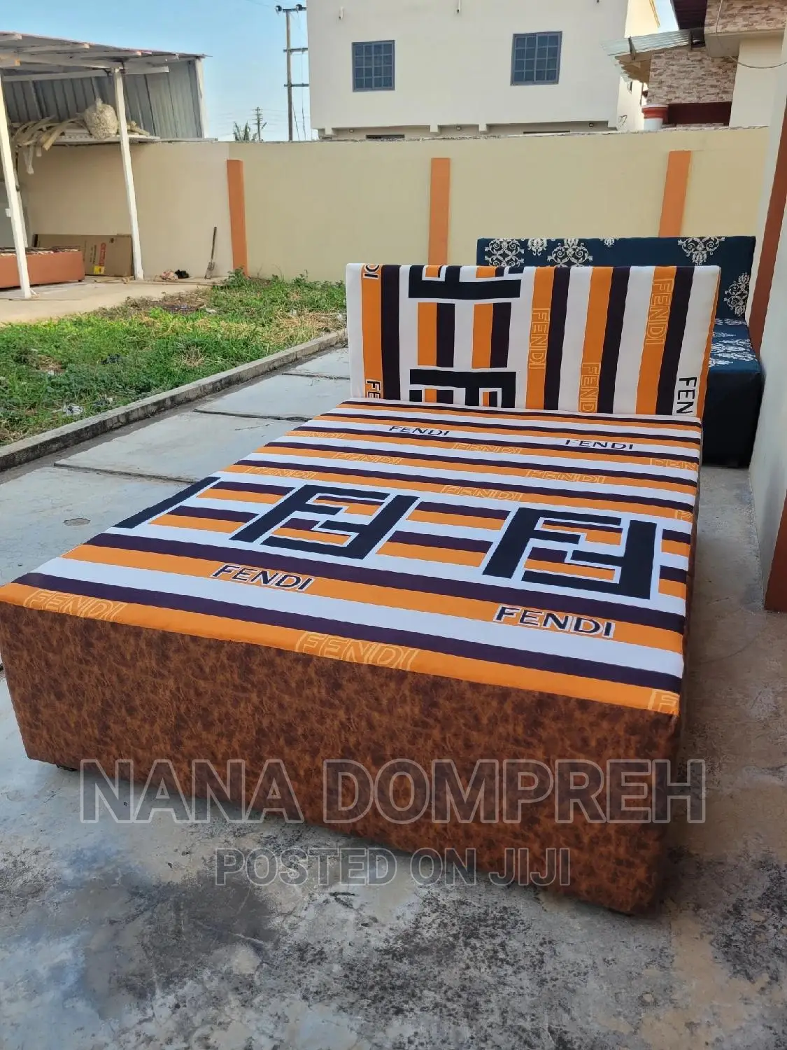 Inbuilt Double Bed