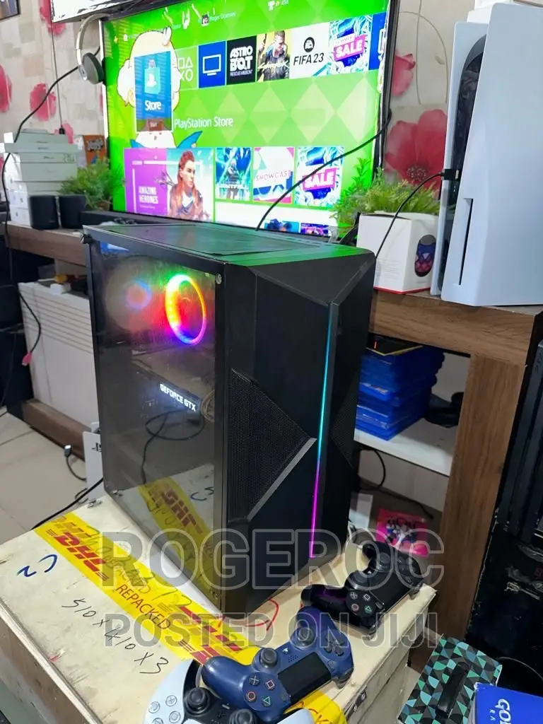 Desktop Computer Asus TUF Gaming FX10CP 16GB Intel Core I7 SSD 1T