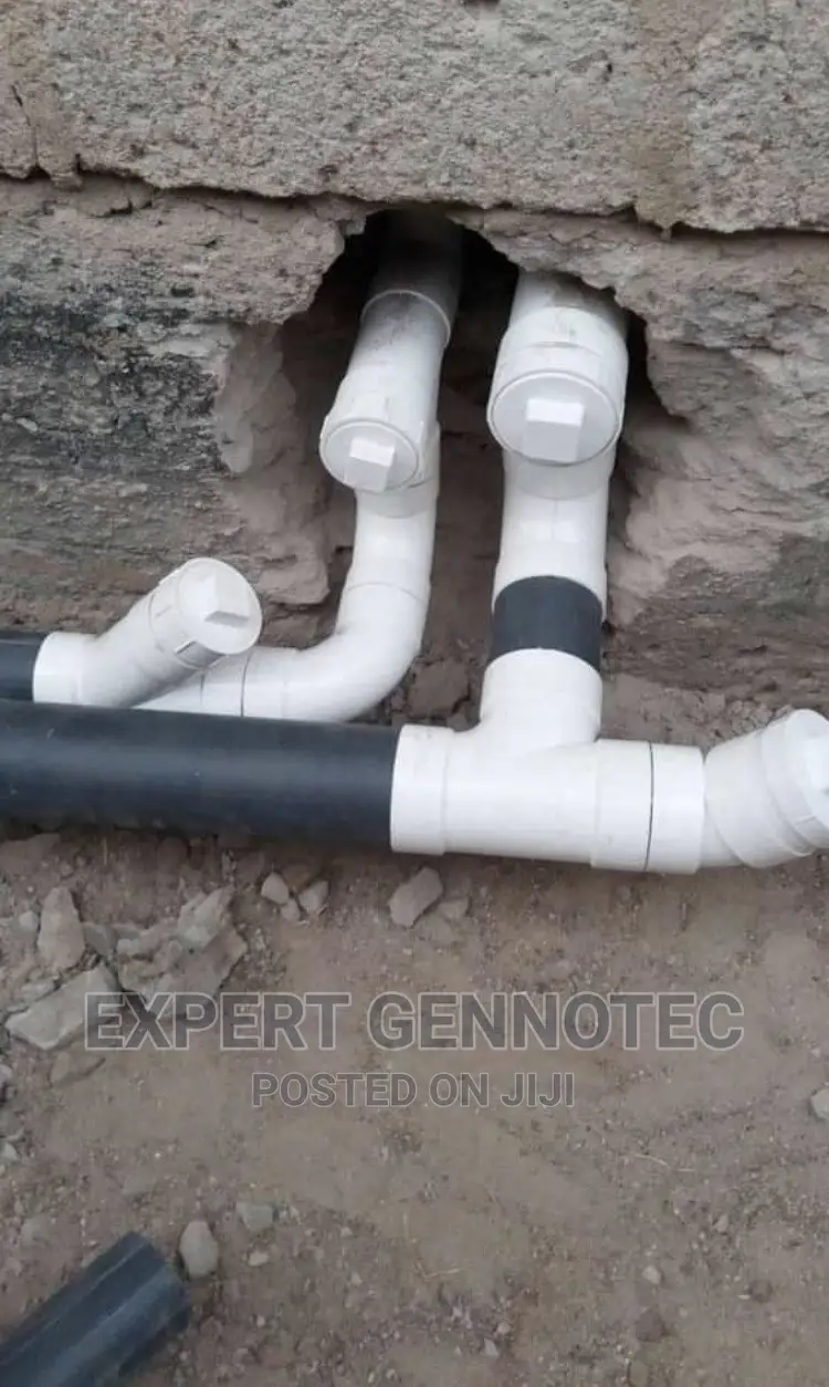 Professional Plumber With Quality Services.