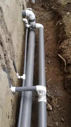 Professional Plumber With Quality Services.