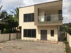 4bdrm House in Ashongman Estate, Police Station for sale