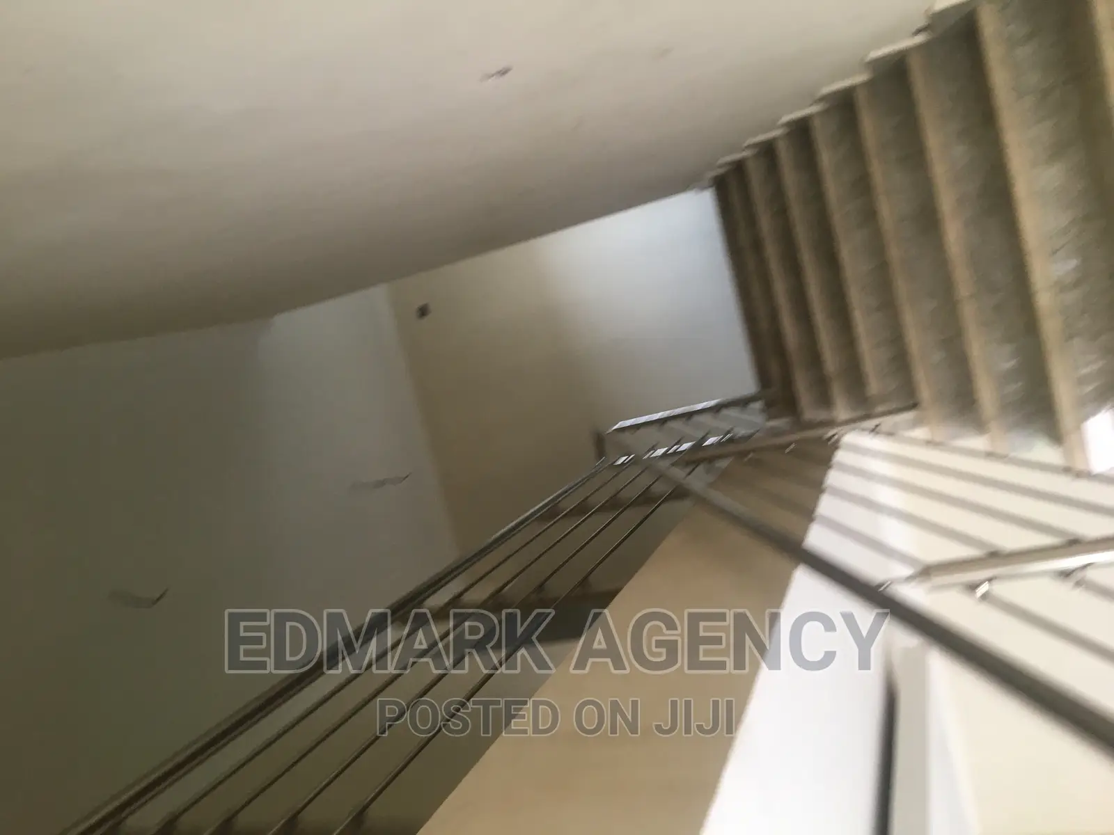 4bdrm House in Ashongman Estate, Police Station for sale