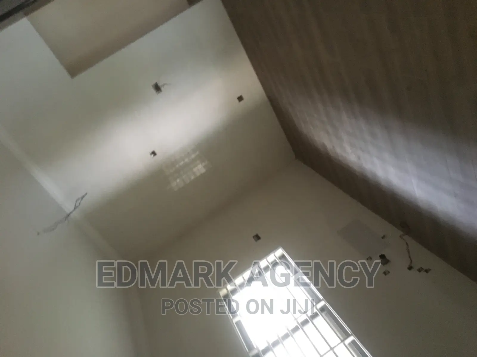 4bdrm House in Ashongman Estate, Police Station for sale