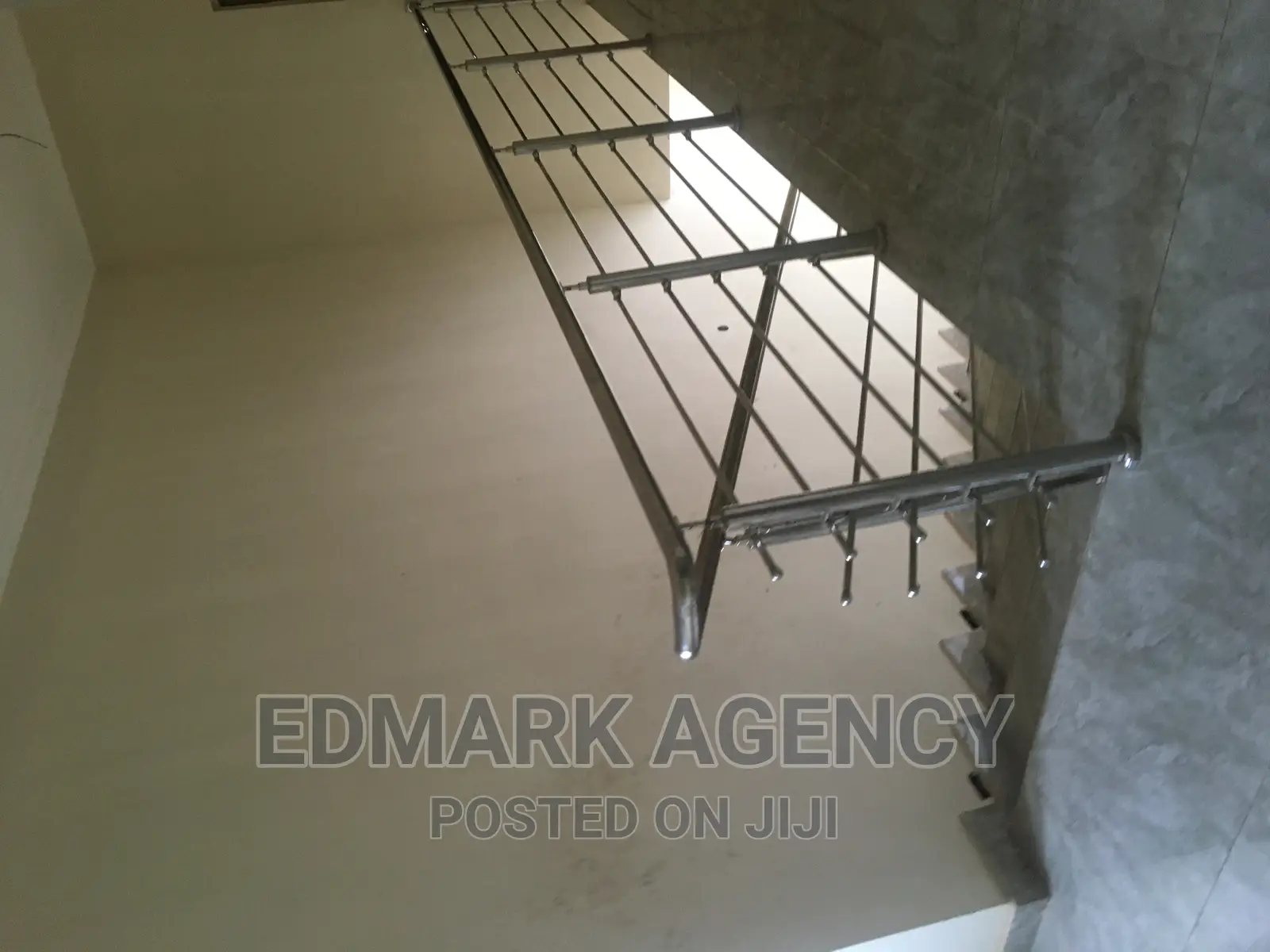 4bdrm House in Ashongman Estate, Police Station for sale