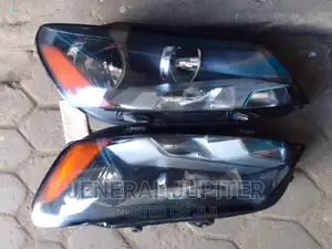 Vw Passat 2012,2013,2014 Headlight Pair.