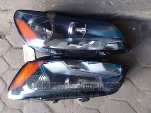 Vw Passat 2012,2013,2014 Headlight Pair.