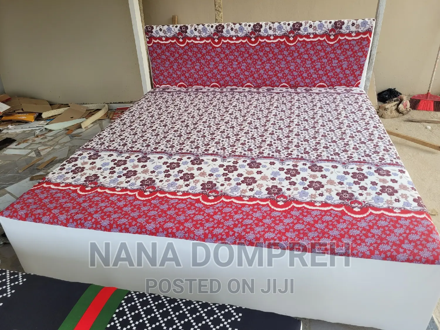Inbuilt Queen Size Bed