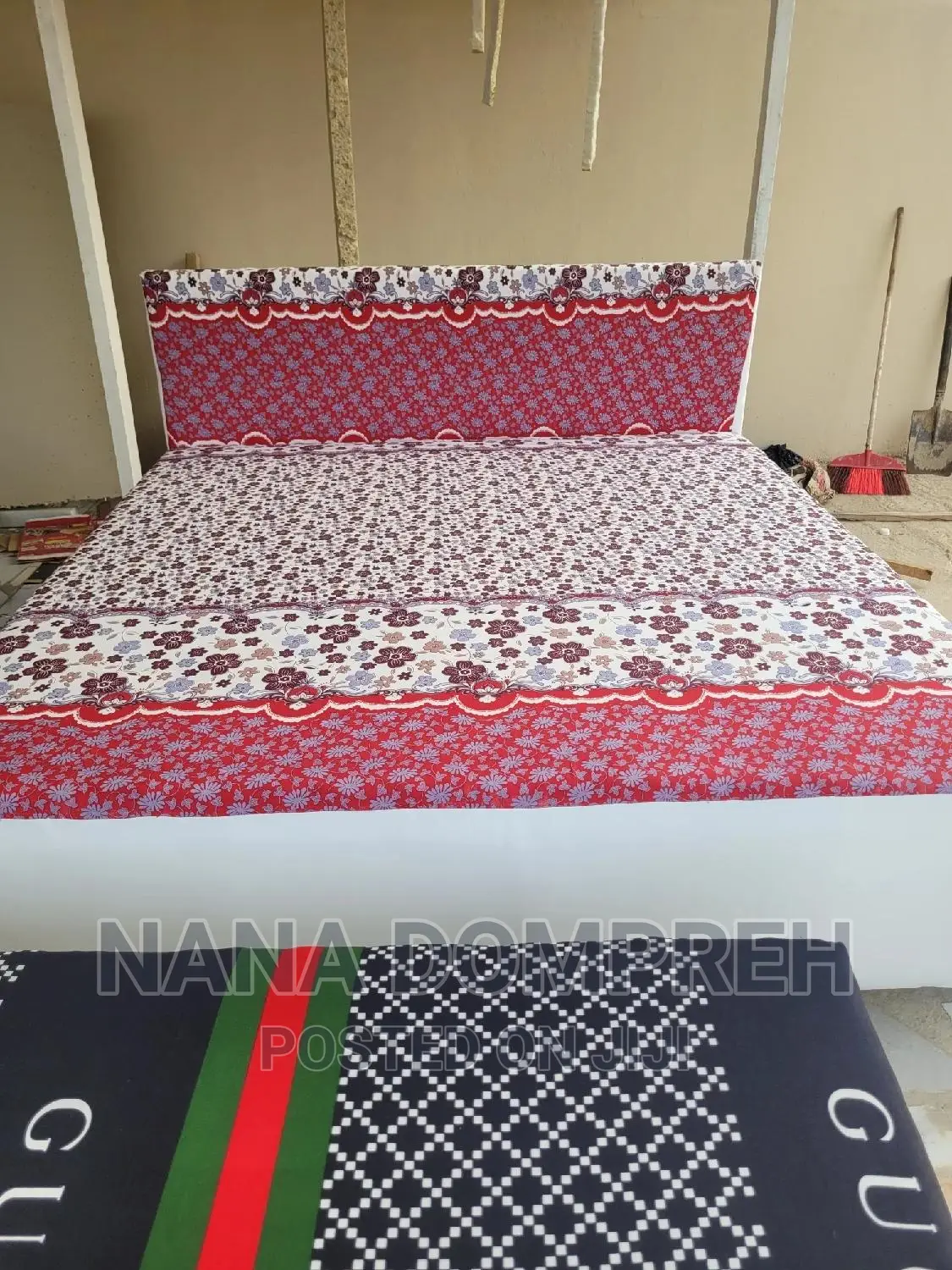 Inbuilt Queen Size Bed