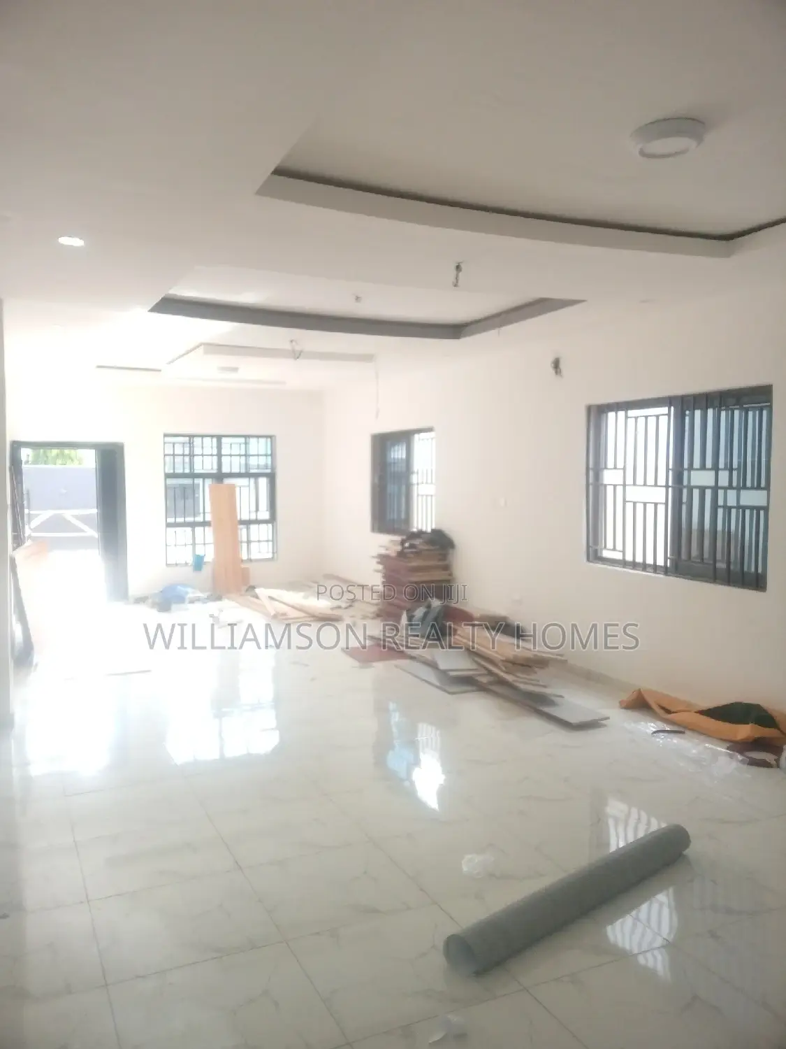 3bdrm House in Hfc Estate, Spintex for sale