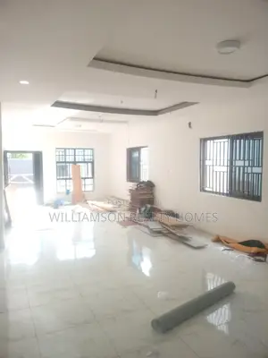 3bdrm House in Hfc Estate, Spintex for sale