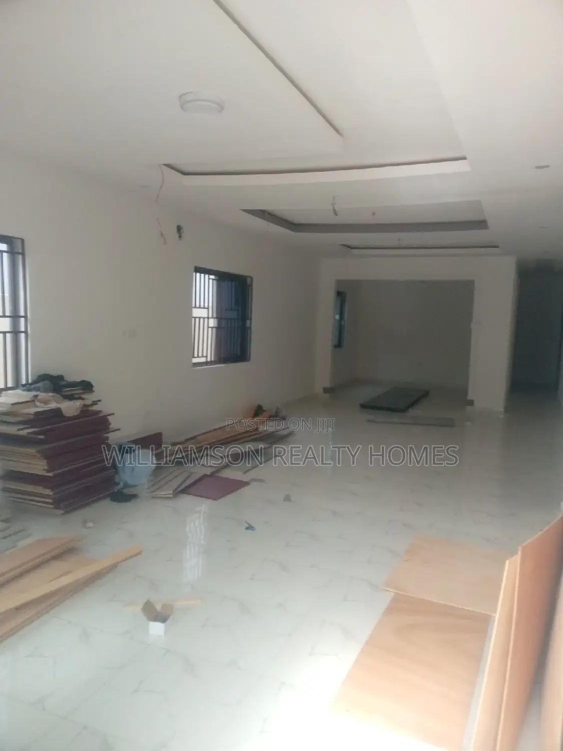 3bdrm House in Hfc Estate, Spintex for sale