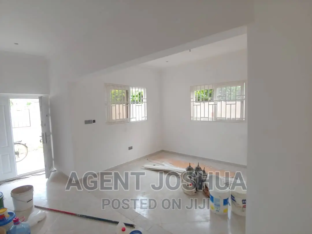 4bdrm House in Manet Court Estate for rent
