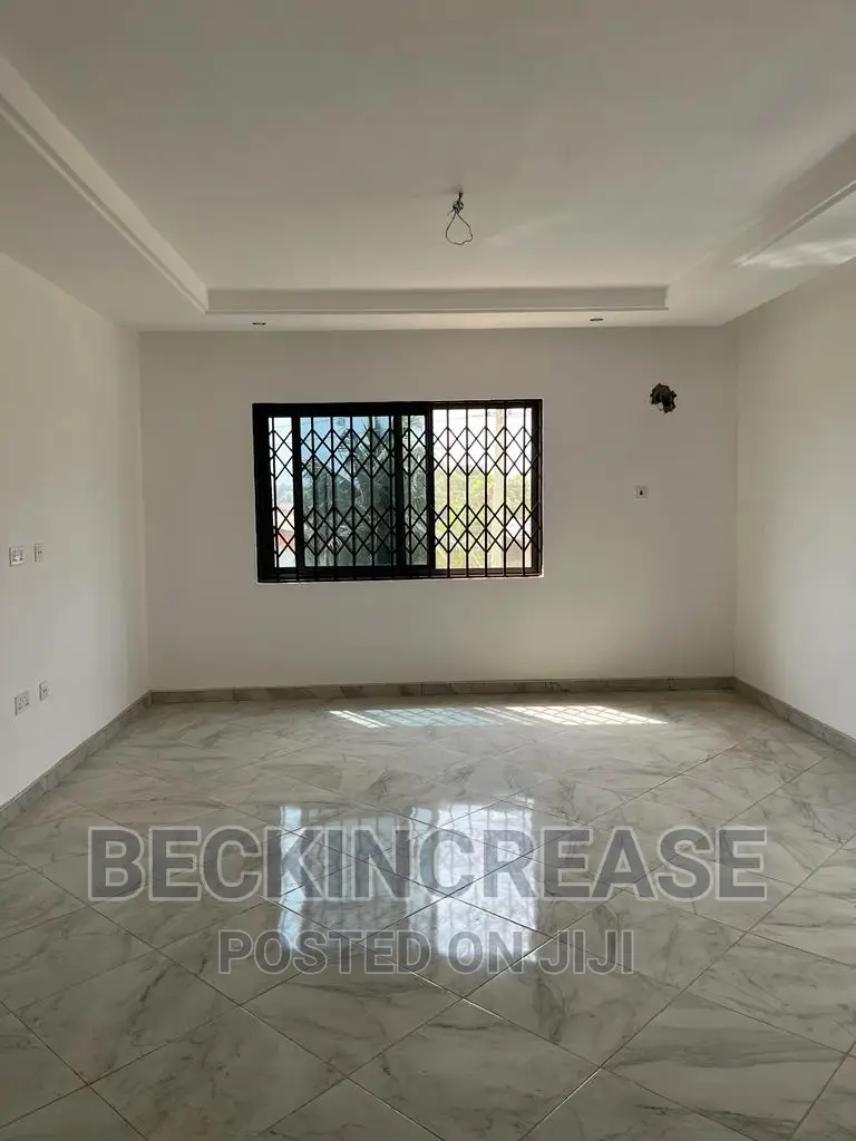4bdrm House in Beckincrease, Oyarifa for sale