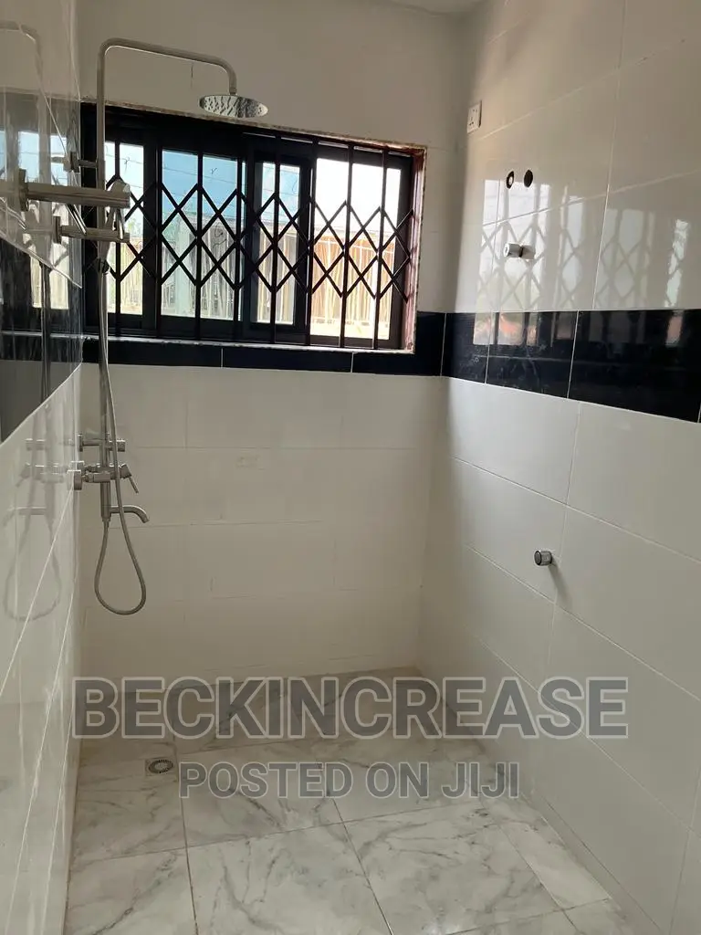4bdrm House in Beckincrease, Oyarifa for sale