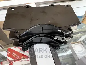 Front Brake Pads Toyota Tundra 2009-2019 High Quality