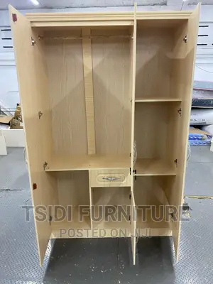 Quality Three Door Wardrobe