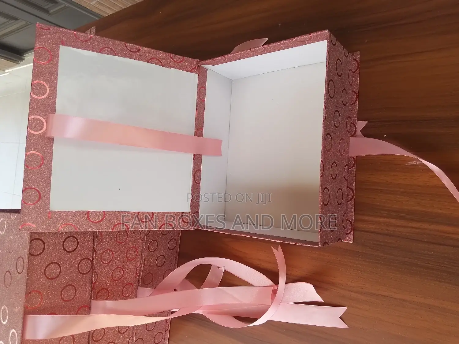 Custom-Made Gift Box (Pre-Order Only)