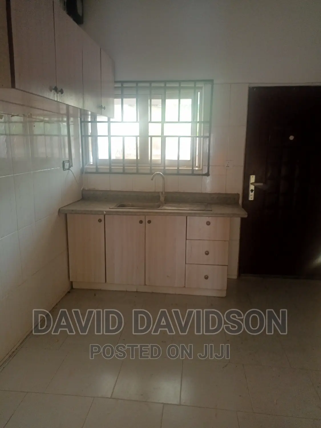 2bdrm Mansion in Executive 2 Bedroom, Tema Metropolitan for rent