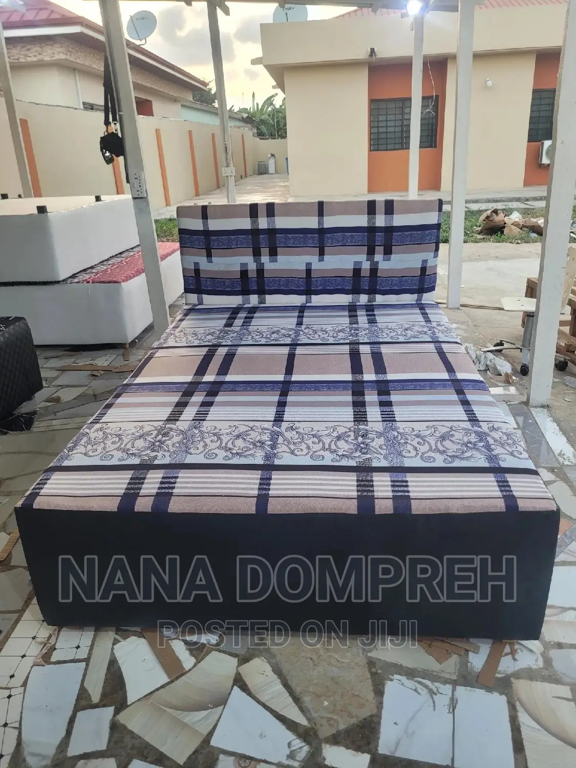 Inbuilt Double Bed