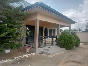 3bdrm House in Amasaman 3 Junction for sale