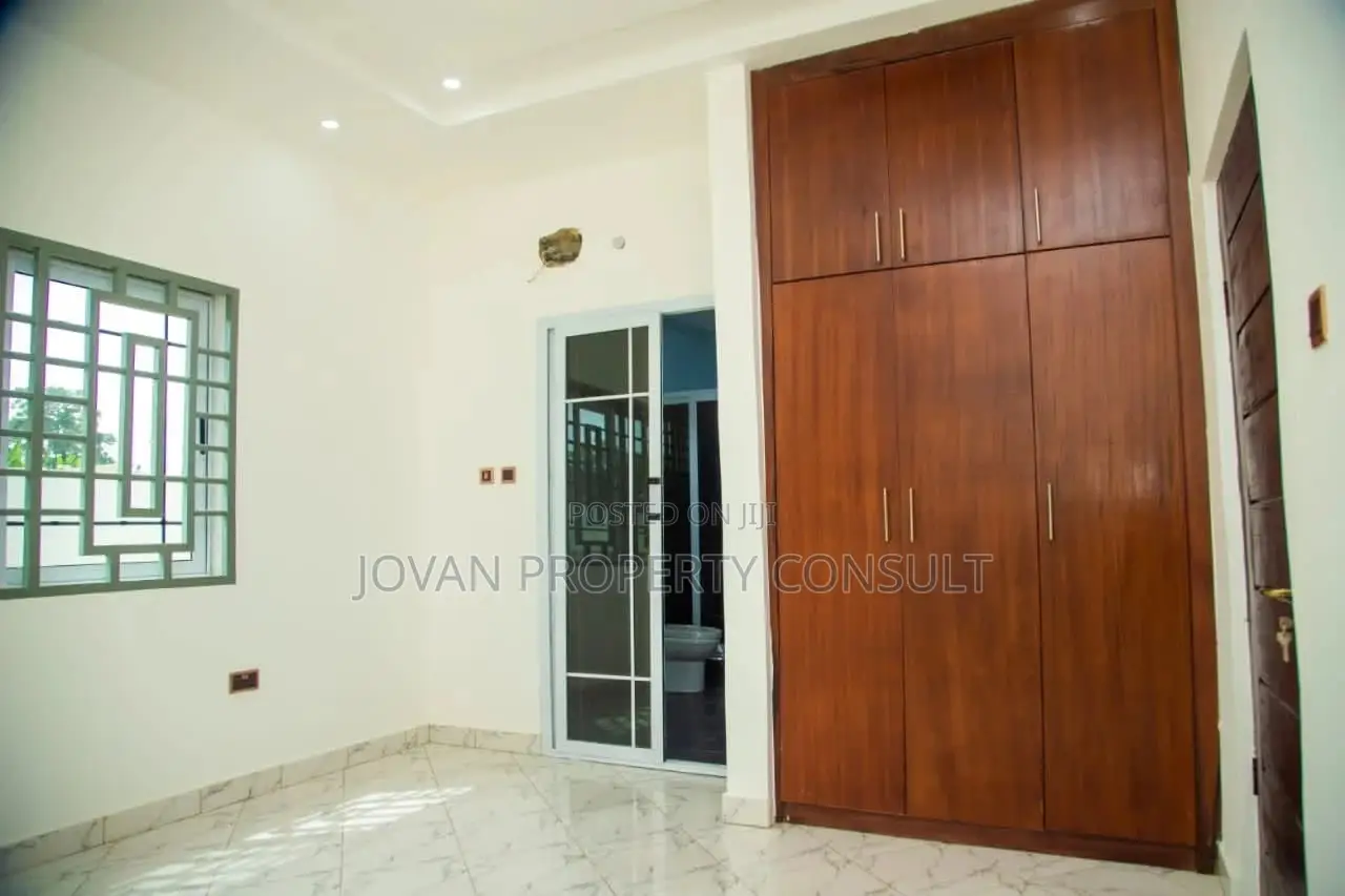 3bdrm House in Amasaman Satellite for sale
