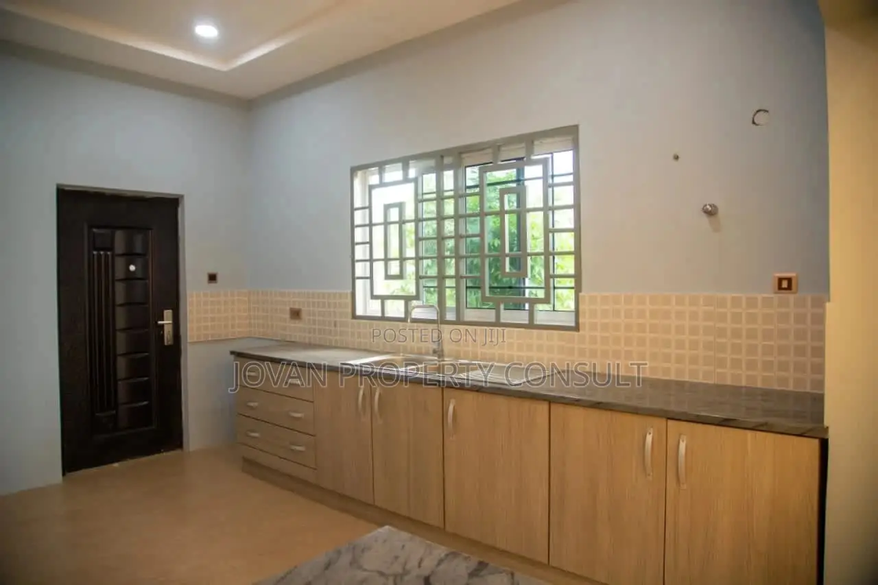 3bdrm House in Amasaman Satellite for sale