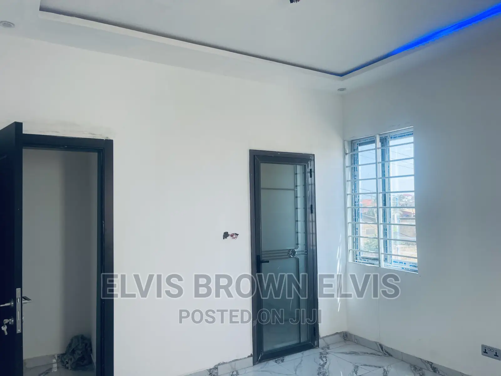 3bdrm Duplex in Botwe for sale