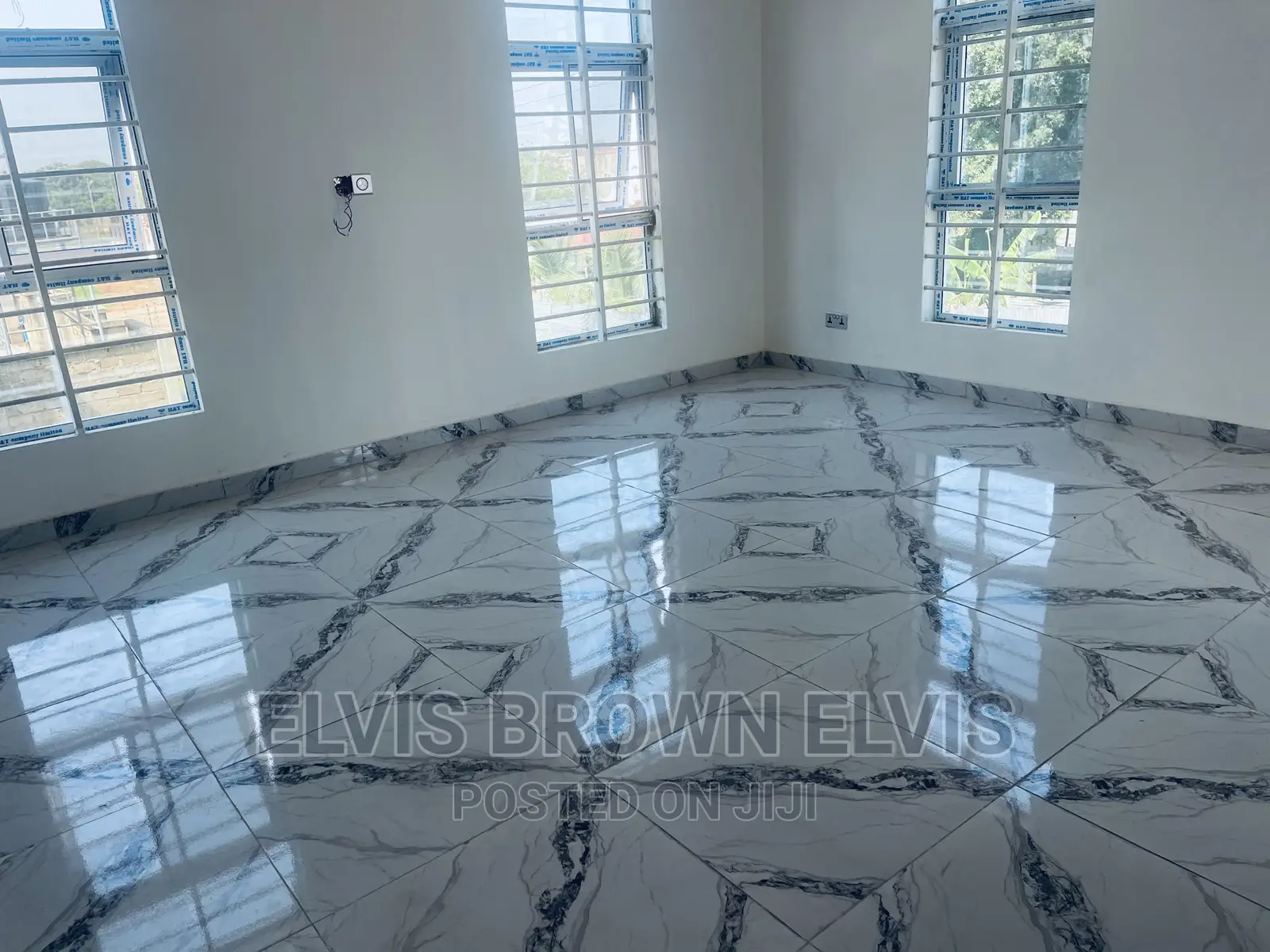 3bdrm Duplex in Botwe for sale